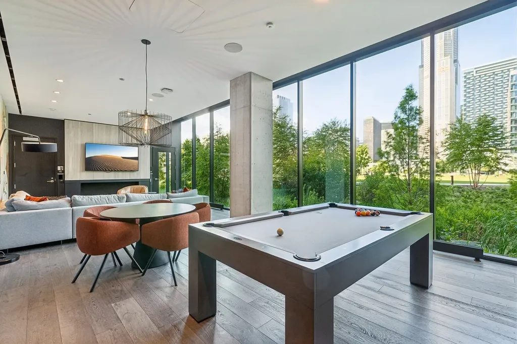 234 West Polk Street Chicago IL 60605