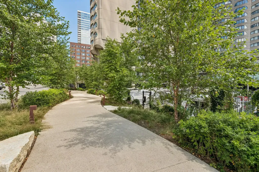 234 West Polk Street Chicago IL 60605