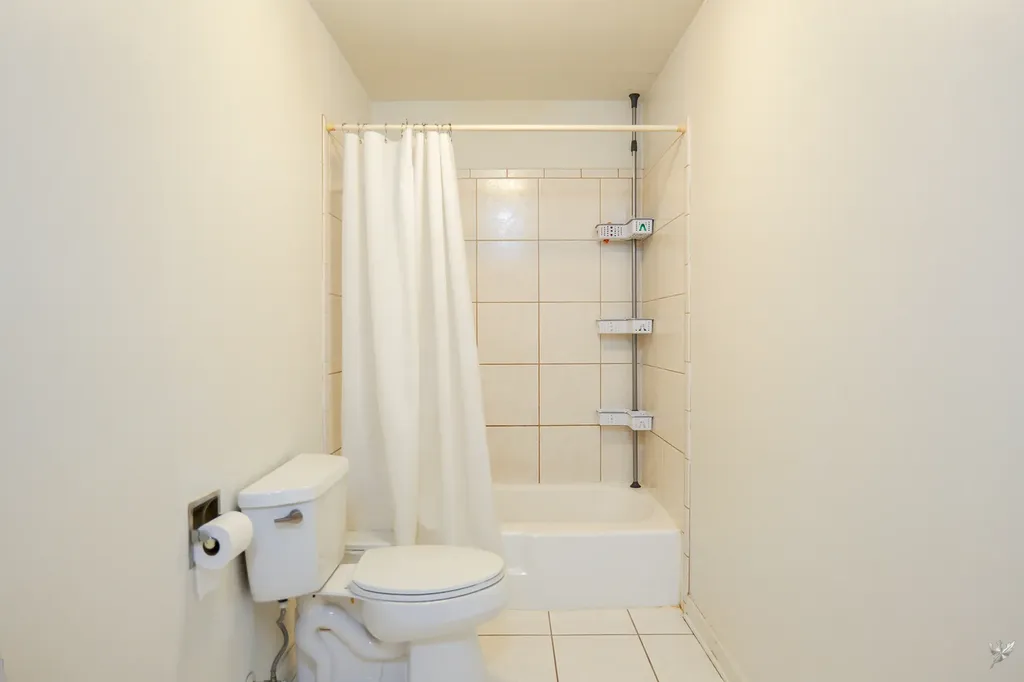 1105 Rhodes Court Wheaton IL 60189