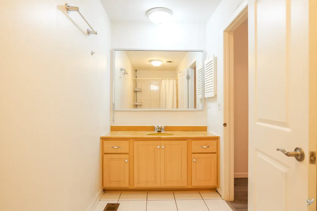 1105 Rhodes Court Wheaton IL 60189