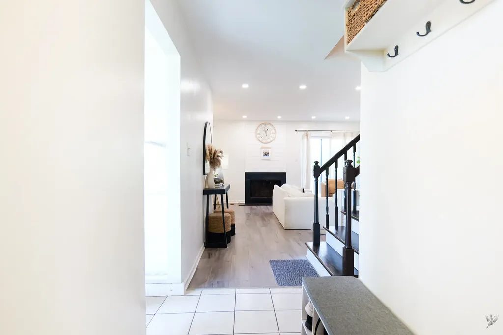 1105 Rhodes Court Wheaton IL 60189