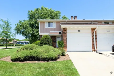 1105 Rhodes Court Wheaton IL 60189