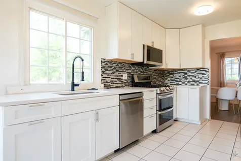 1105 Rhodes Court Wheaton IL 60189
