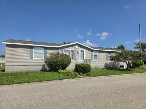 105 Champion Drive Chenoa IL 61726