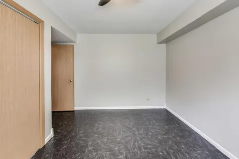 985 Manchester Circle Grayslake IL 60030