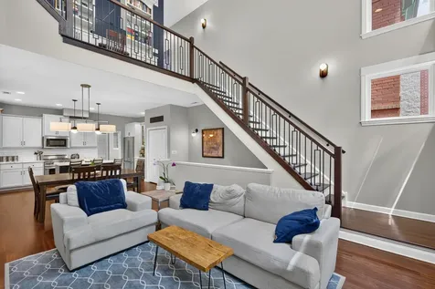 1320 West Grenshaw Street Chicago IL 60607