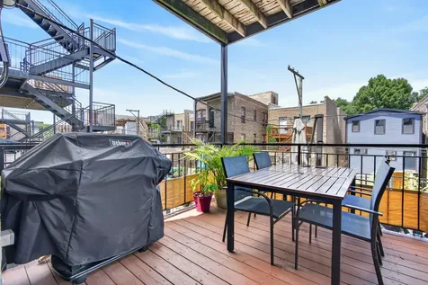 1320 West Grenshaw Street Chicago IL 60607