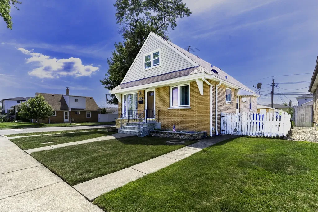 6158 South Normandy Avenue Chicago IL 60638