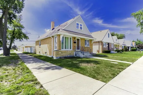6158 South Normandy Avenue Chicago IL 60638
