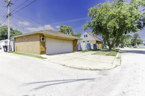 6158 South Normandy Avenue Chicago IL 60638
