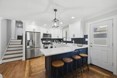 607 North Van Auken Street Elmhurst IL 60126