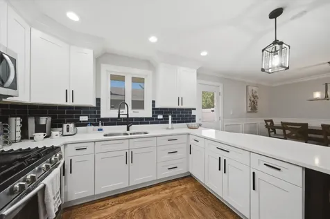 607 North Van Auken Street Elmhurst IL 60126