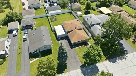 607 North Van Auken Street Elmhurst IL 60126
