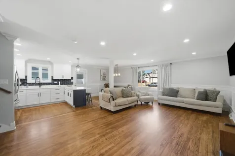 607 North Van Auken Street Elmhurst IL 60126