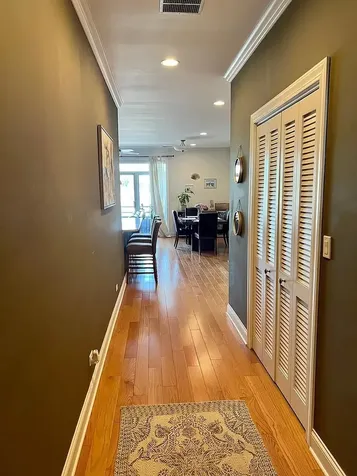 2352 West Byron Street Chicago IL 60618