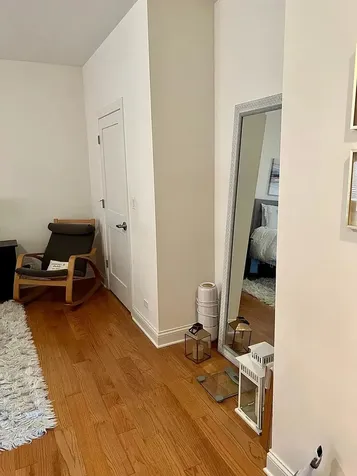 2352 West Byron Street Chicago IL 60618