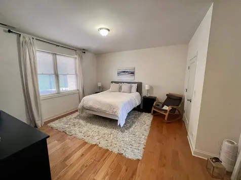 2352 West Byron Street Chicago IL 60618