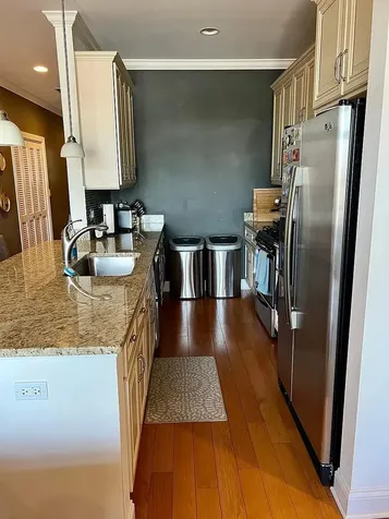 2352 West Byron Street Chicago IL 60618