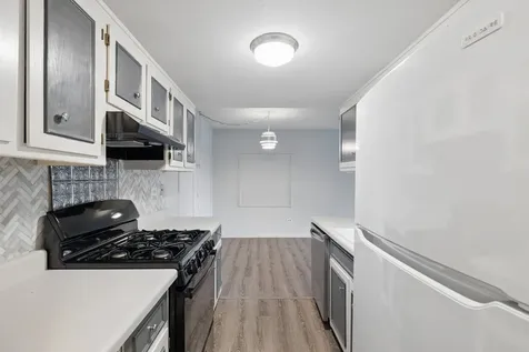 8025 Woodglen Lane Downers Grove IL 60516