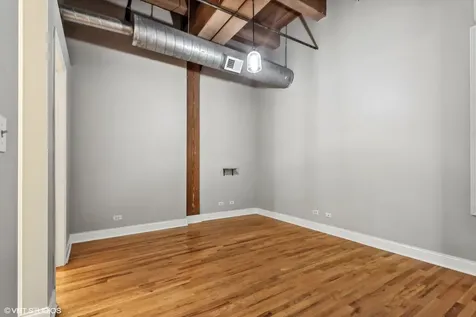2735 West Armitage Avenue Chicago IL 60647