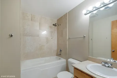 2735 West Armitage Avenue Chicago IL 60647