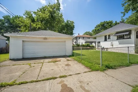 601 South 7th Avenue Maywood IL 60153