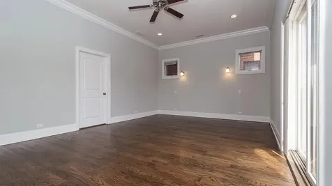 3917 North Western Avenue Chicago IL 60618