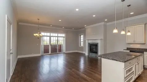 3917 North Western Avenue Chicago IL 60618