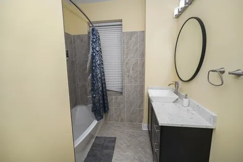 321 South Richmond Street Chicago IL 60612