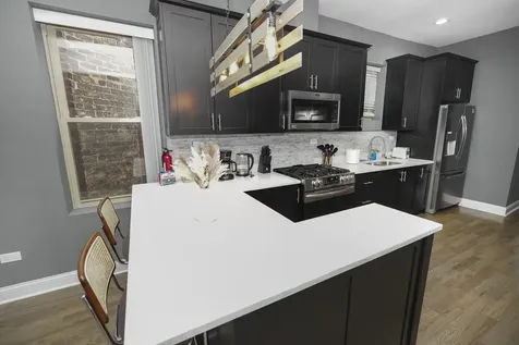 321 South Richmond Street Chicago IL 60612