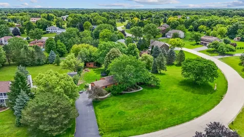 2116 North Pebble Drive Mchenry IL 60051