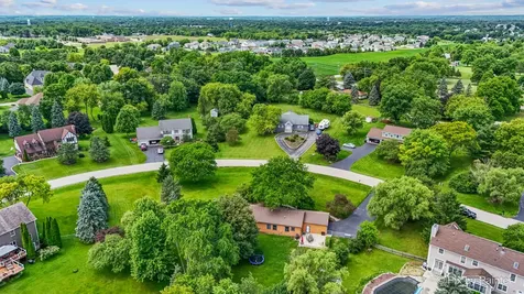 2116 North Pebble Drive Mchenry IL 60051