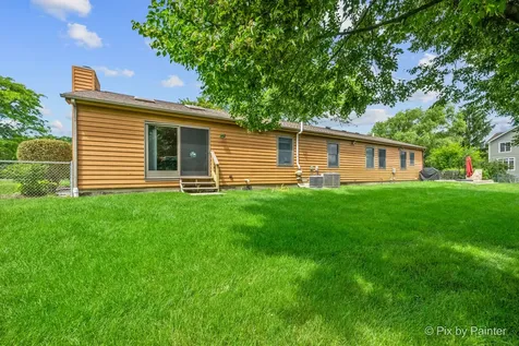 2116 North Pebble Drive Mchenry IL 60051