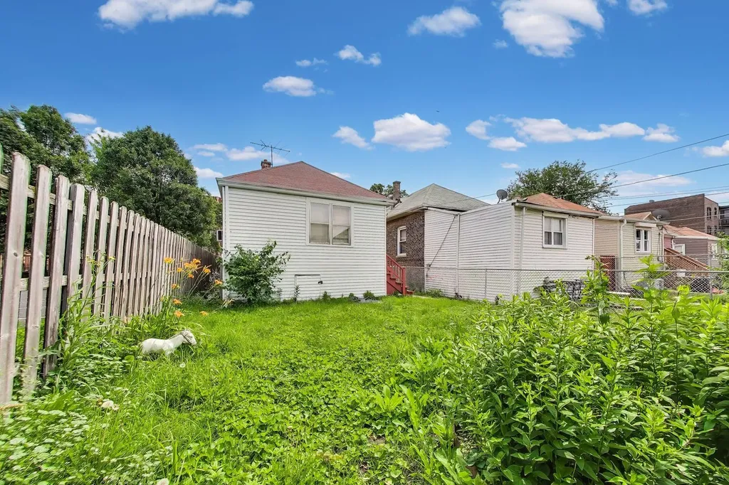 7930 South Maryland Avenue Chicago IL 60619