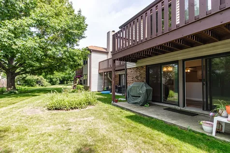 692 Hapsfield Lane Buffalo Grove IL 60089