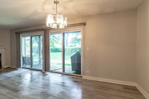692 Hapsfield Lane Buffalo Grove IL 60089