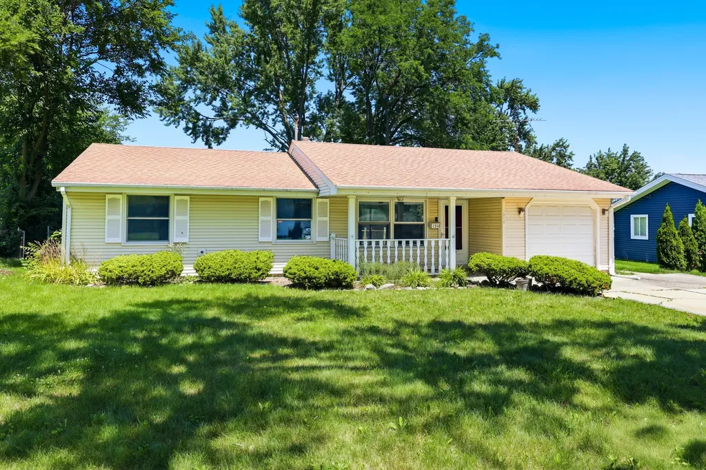 1318 Kingston Lane Schaumburg IL 60193