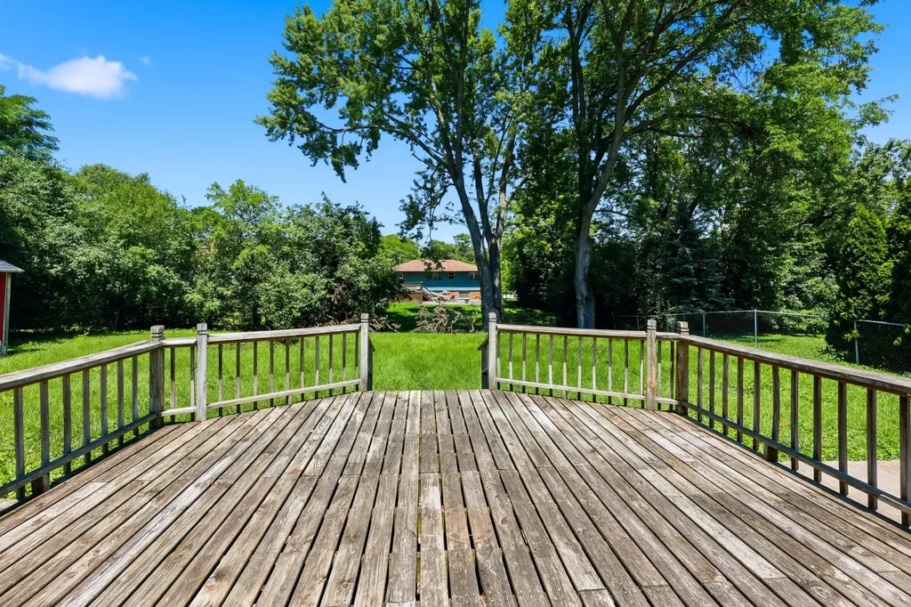 1318 Kingston Lane Schaumburg IL 60193