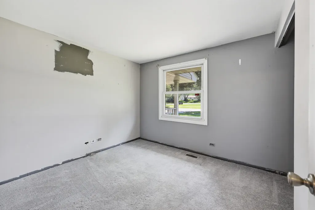 1318 Kingston Lane Schaumburg IL 60193