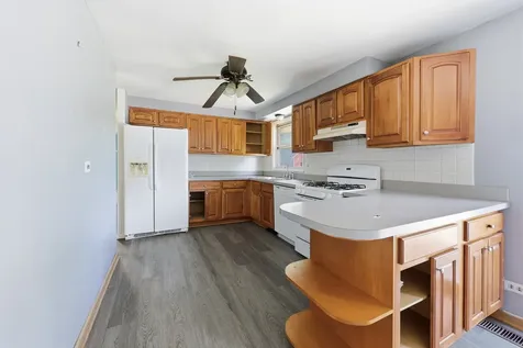 1318 Kingston Lane Schaumburg IL 60193