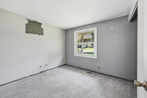 1318 Kingston Lane Schaumburg IL 60193
