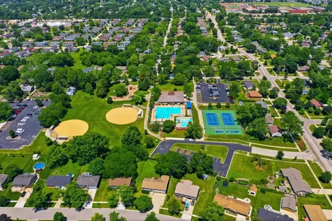1318 Kingston Lane Schaumburg IL 60193