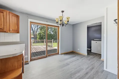 1318 Kingston Lane Schaumburg IL 60193