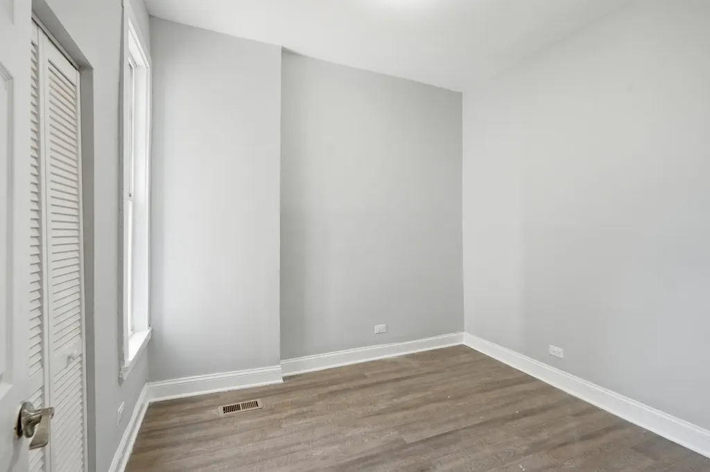 4024 West Arthington Street Chicago IL 60624