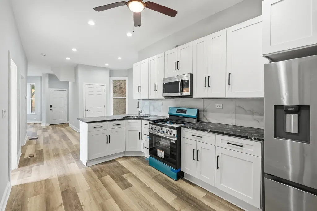 4024 West Arthington Street Chicago IL 60624