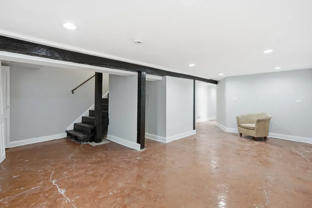 4024 West Arthington Street Chicago IL 60624