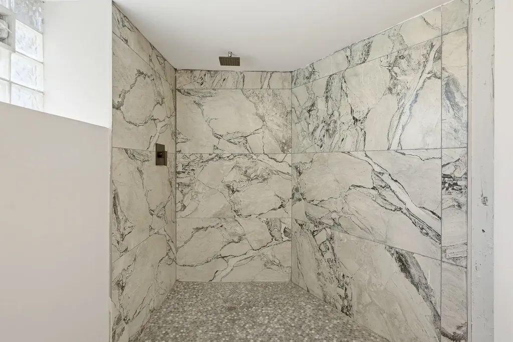4024 West Arthington Street Chicago IL 60624