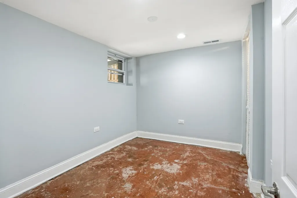 4024 West Arthington Street Chicago IL 60624