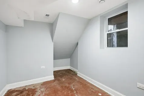 4024 West Arthington Street Chicago IL 60624