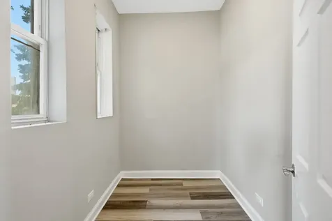 4024 West Arthington Street Chicago IL 60624